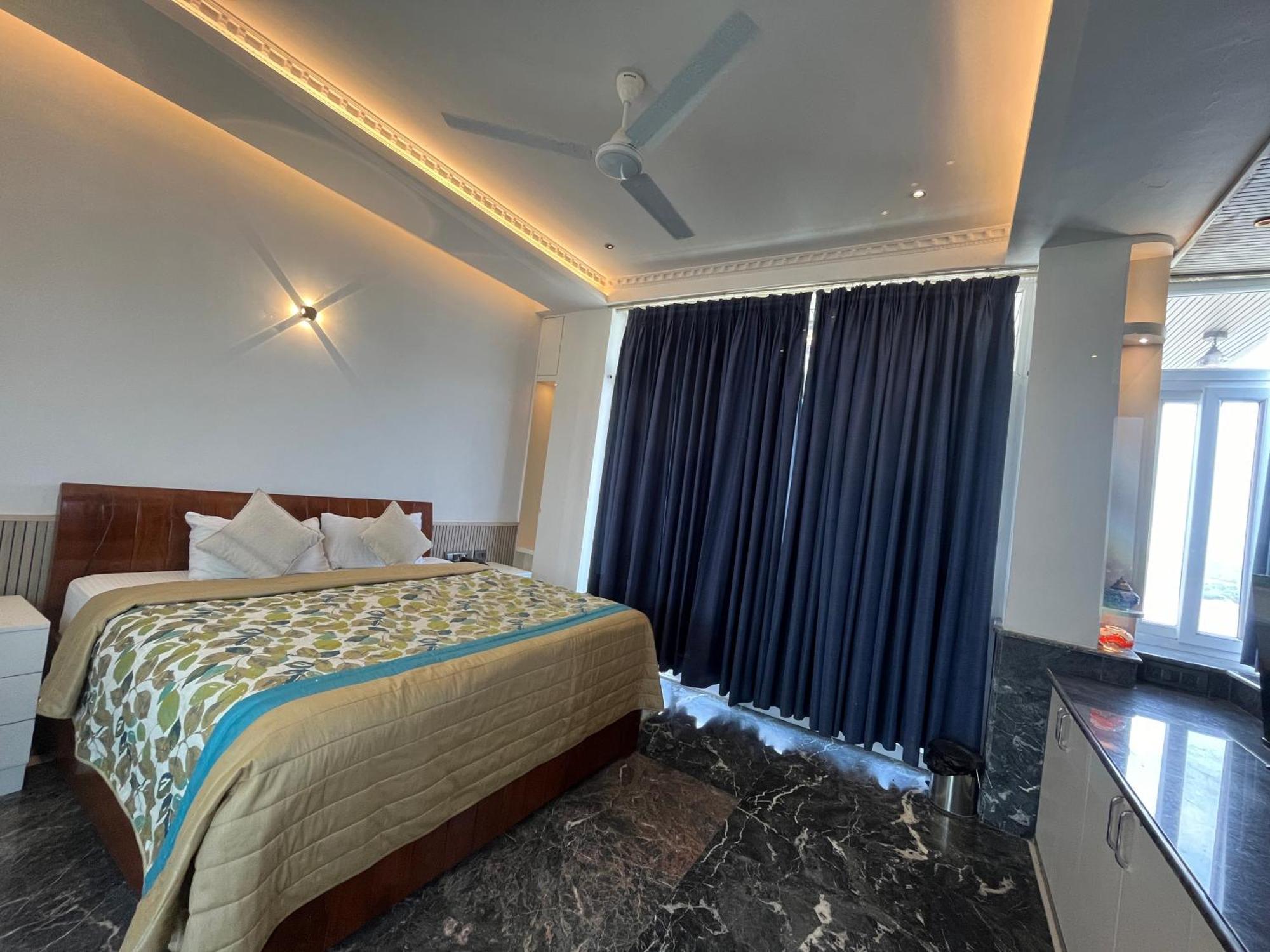 Treehouse Narmade A Riverfront Resort & Spa Narmadapuram Hoshangabad Exterior photo