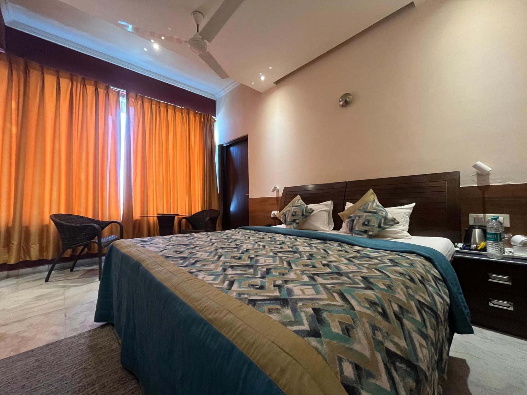 Treehouse Narmade A Riverfront Resort & Spa Narmadapuram Hoshangabad Exterior photo
